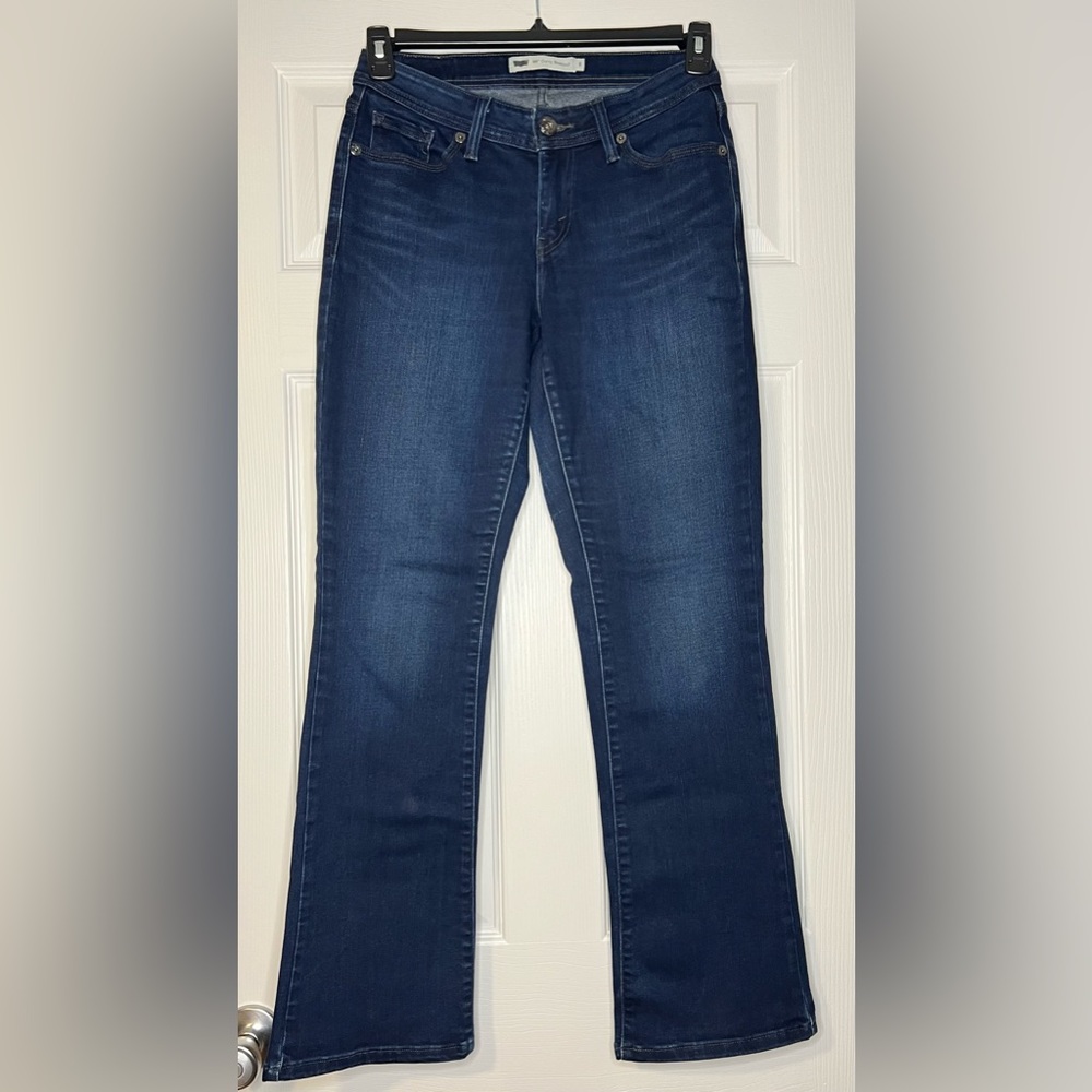 Levi’s women’s curvy bootcut jeans, dark wash, size 6